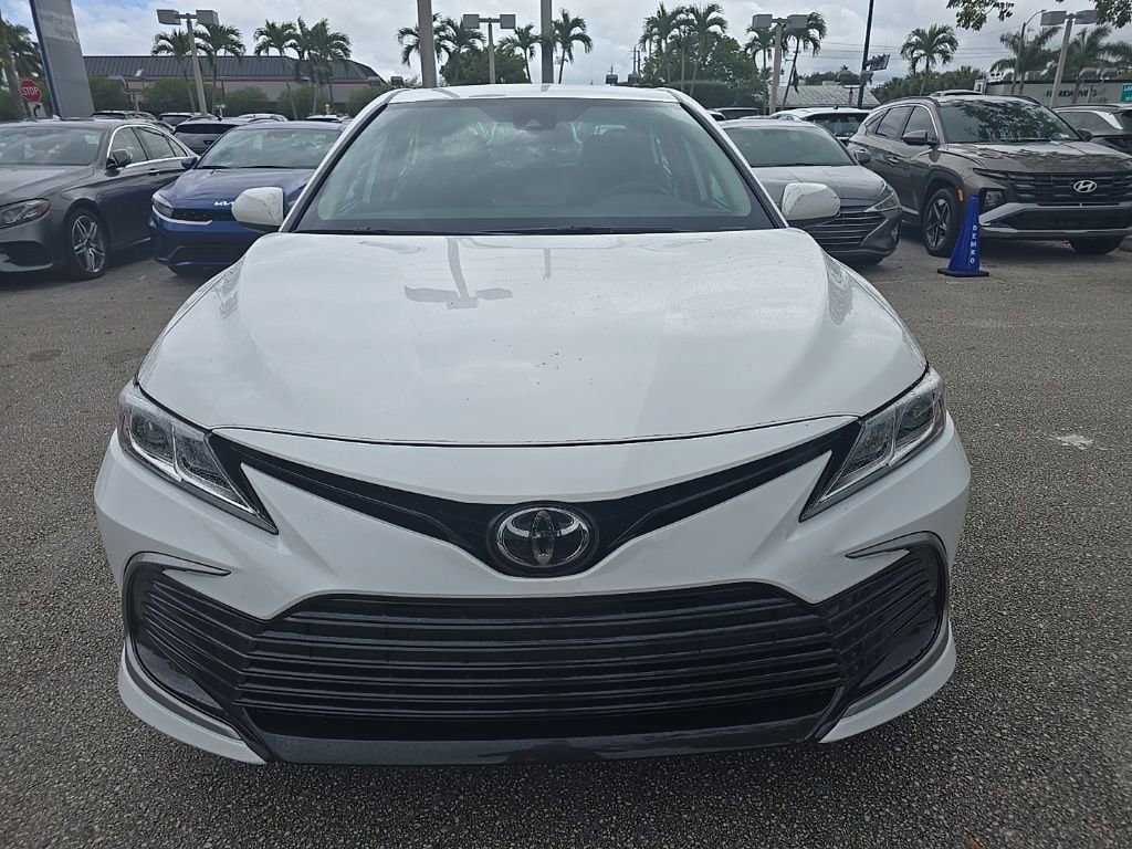 Used 2022 Toyota Camry LE video 2