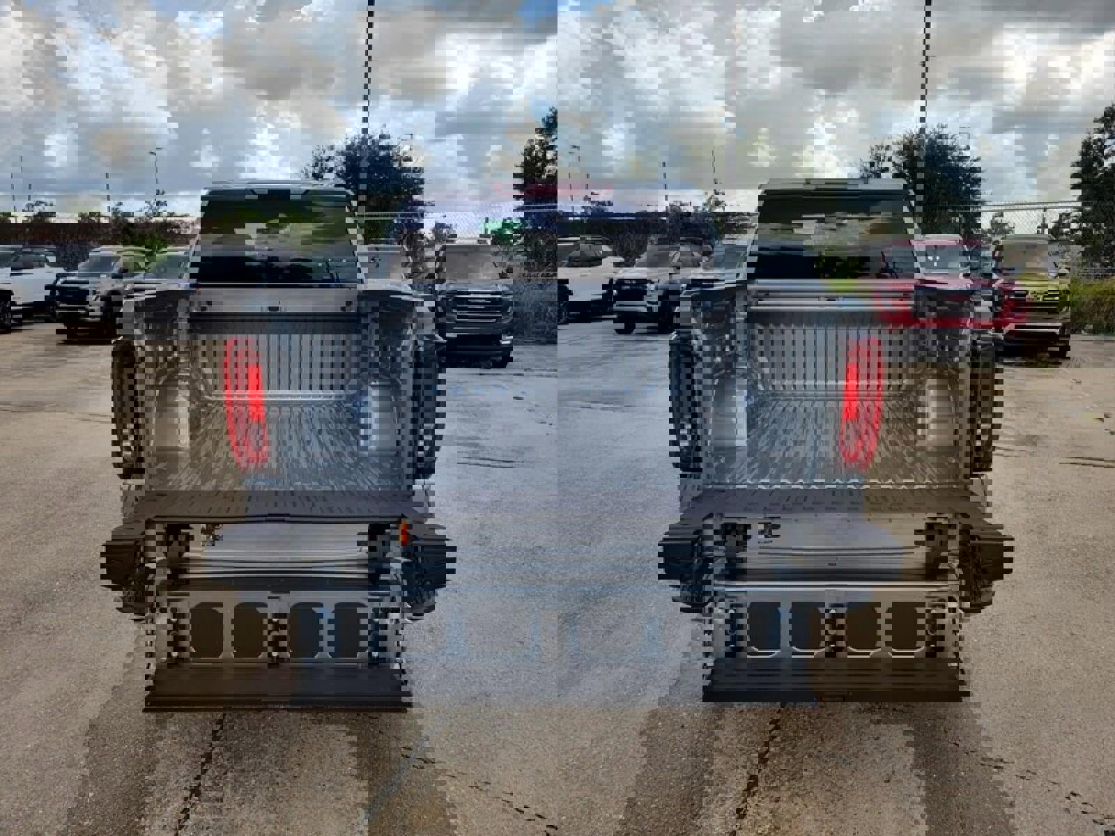 New 2026 GMC Sierra 1500 SLT w/ SLT Premium Package image 8