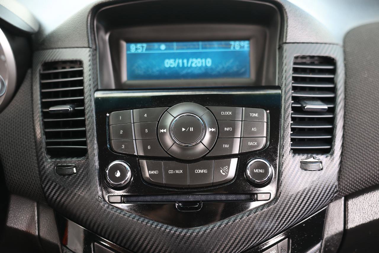 Used 2011 Chevrolet Cruze LT FWD image 31