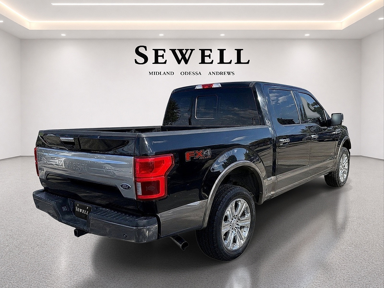 Used 2018 Ford F150 King Ranch w/ Equipment Group 601A Luxury AWD/4WD image 5