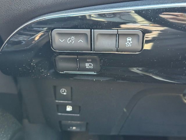 Used 2020 Toyota Prius Prime LE FWD image 16