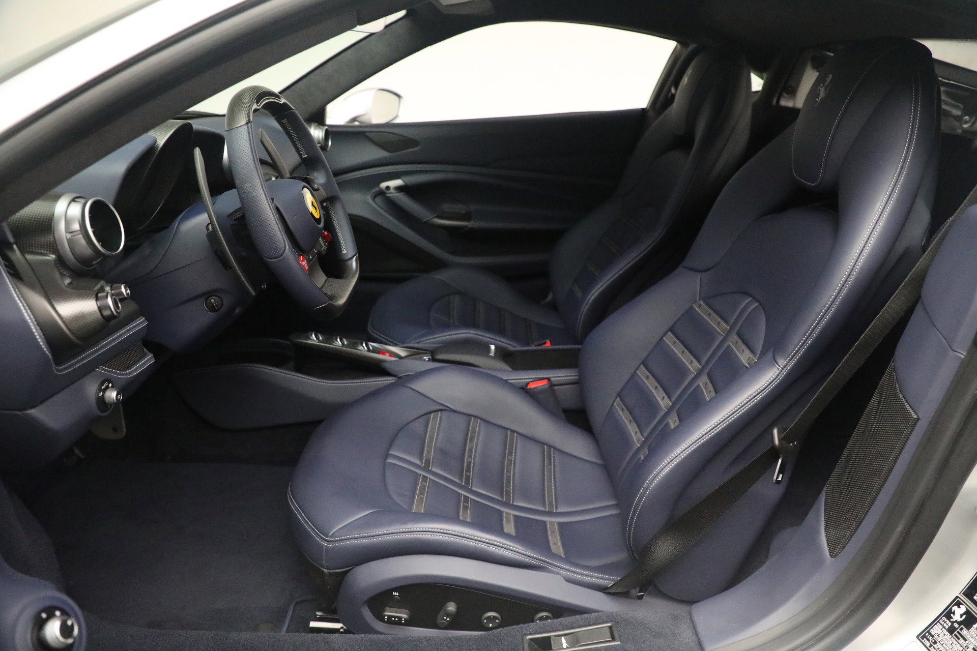 Certified 2022 Ferrari F8 Tributo image 15