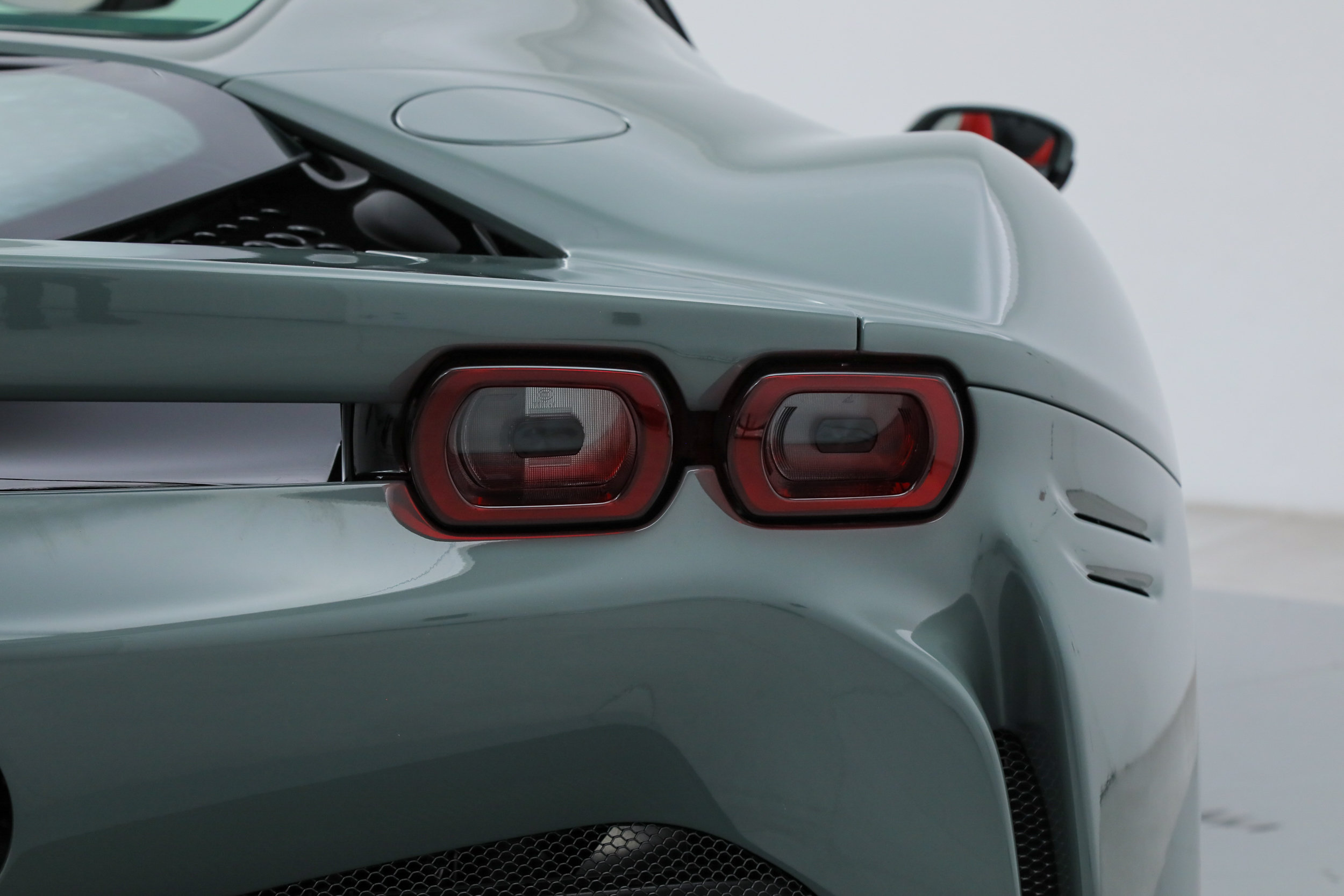 Certified 2025 Ferrari SF90 Spider AWD/4WD image 21