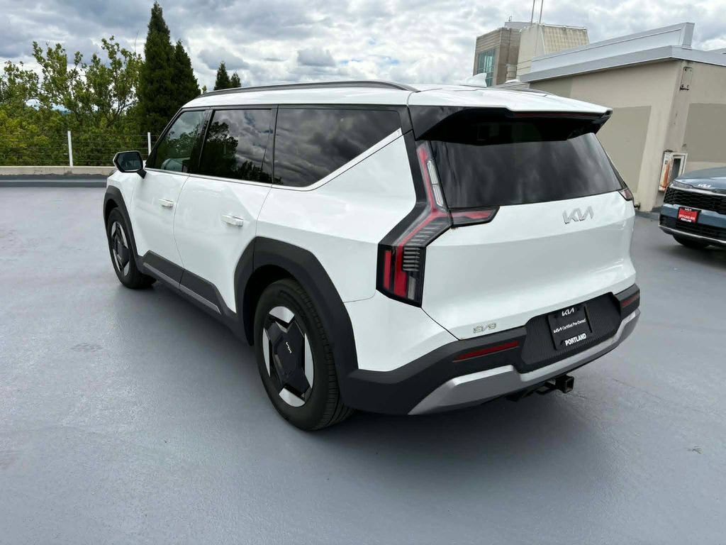 Certified 2024 Kia EV9 Wind AWD/4WD image 41