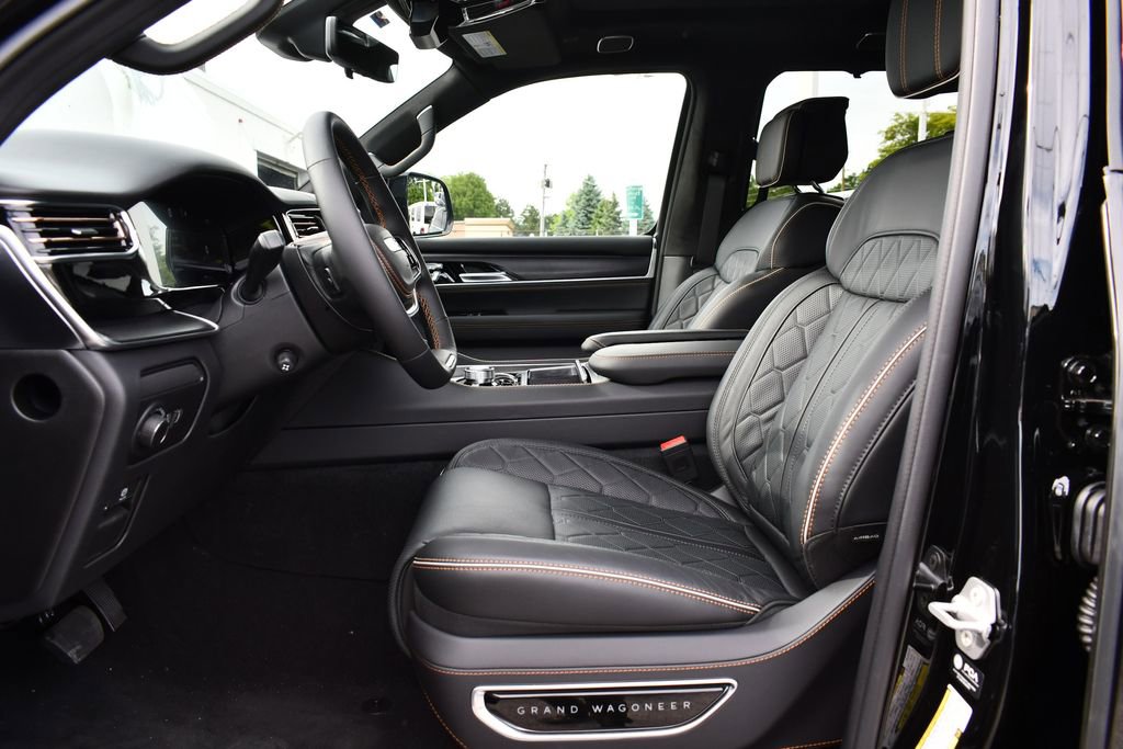 New 2026 Jeep Grand Wagoneer Summit AWD/4WD image 12