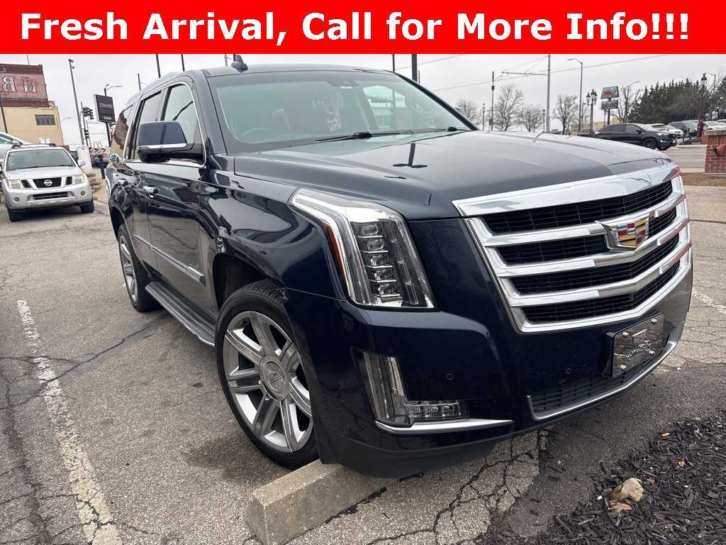 Used 2017 Cadillac Escalade Luxury image 1