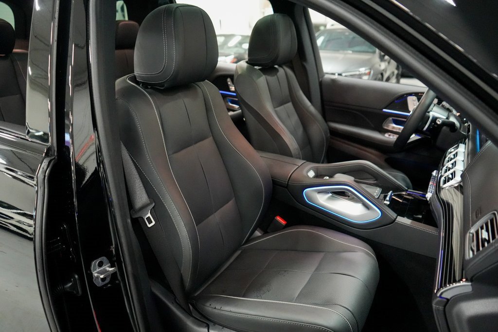Used 2024 Mercedes-Benz GLS 580 4MATIC image 15