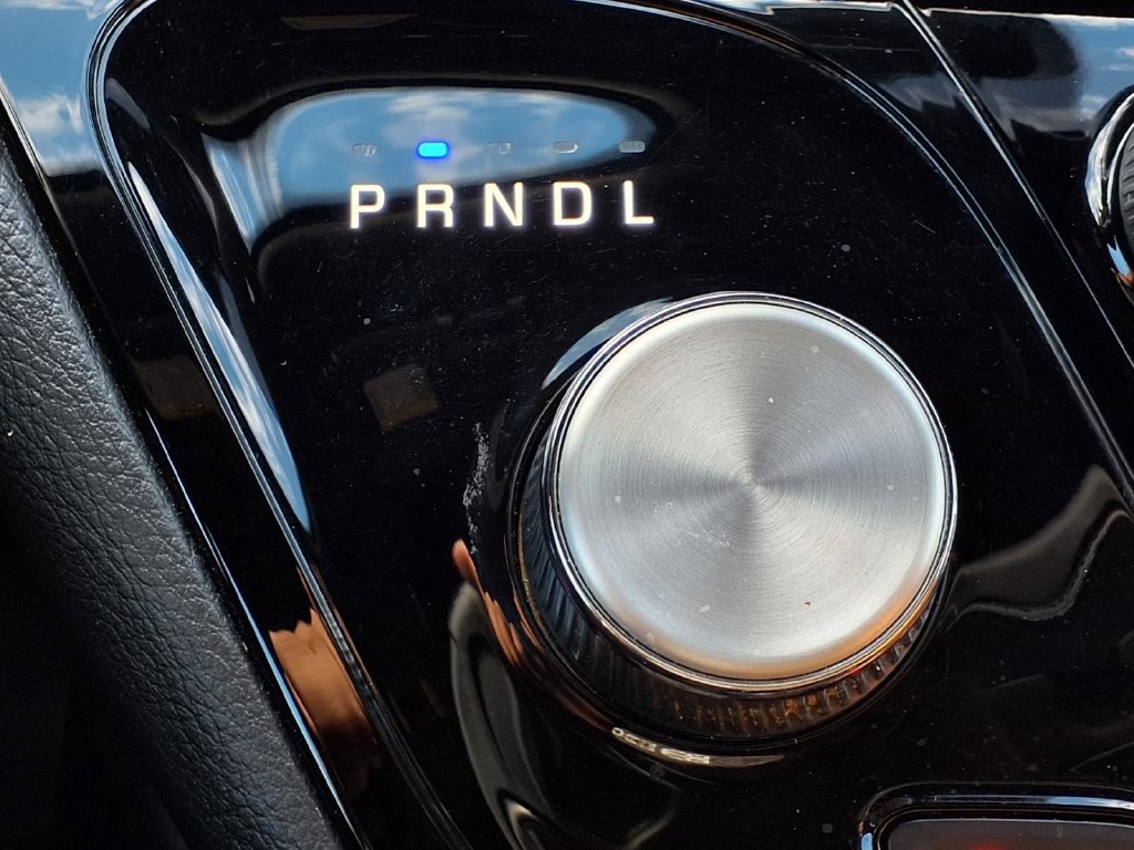Used 2021 Chrysler Pacifica Pinnacle FWD image 7