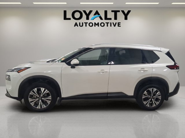 Used 2021 Nissan Rogue SV w/ Premium Package FWD image 2