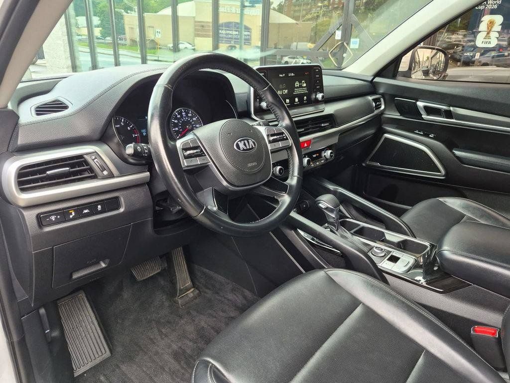 Used 2020 Kia Telluride LX AWD/4WD image 14