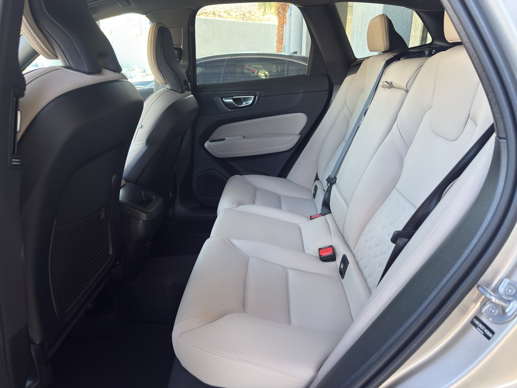 New 2026 Volvo XC60 B5 Plus w/ Protection Package AWD/4WD image 20