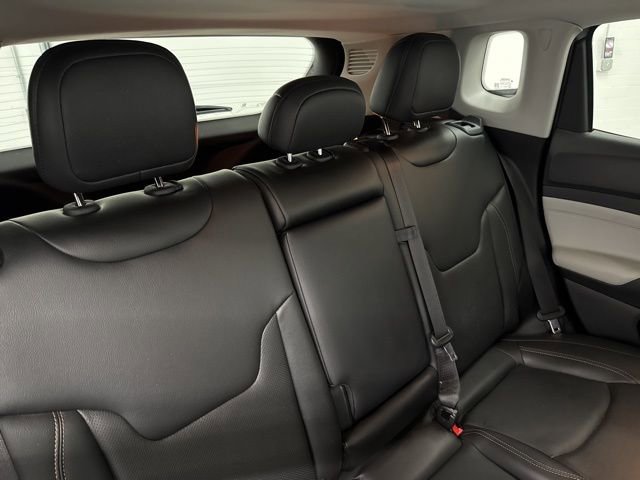 Used 2022 Jeep Compass Limited w/ Sun and Sound Group image 23