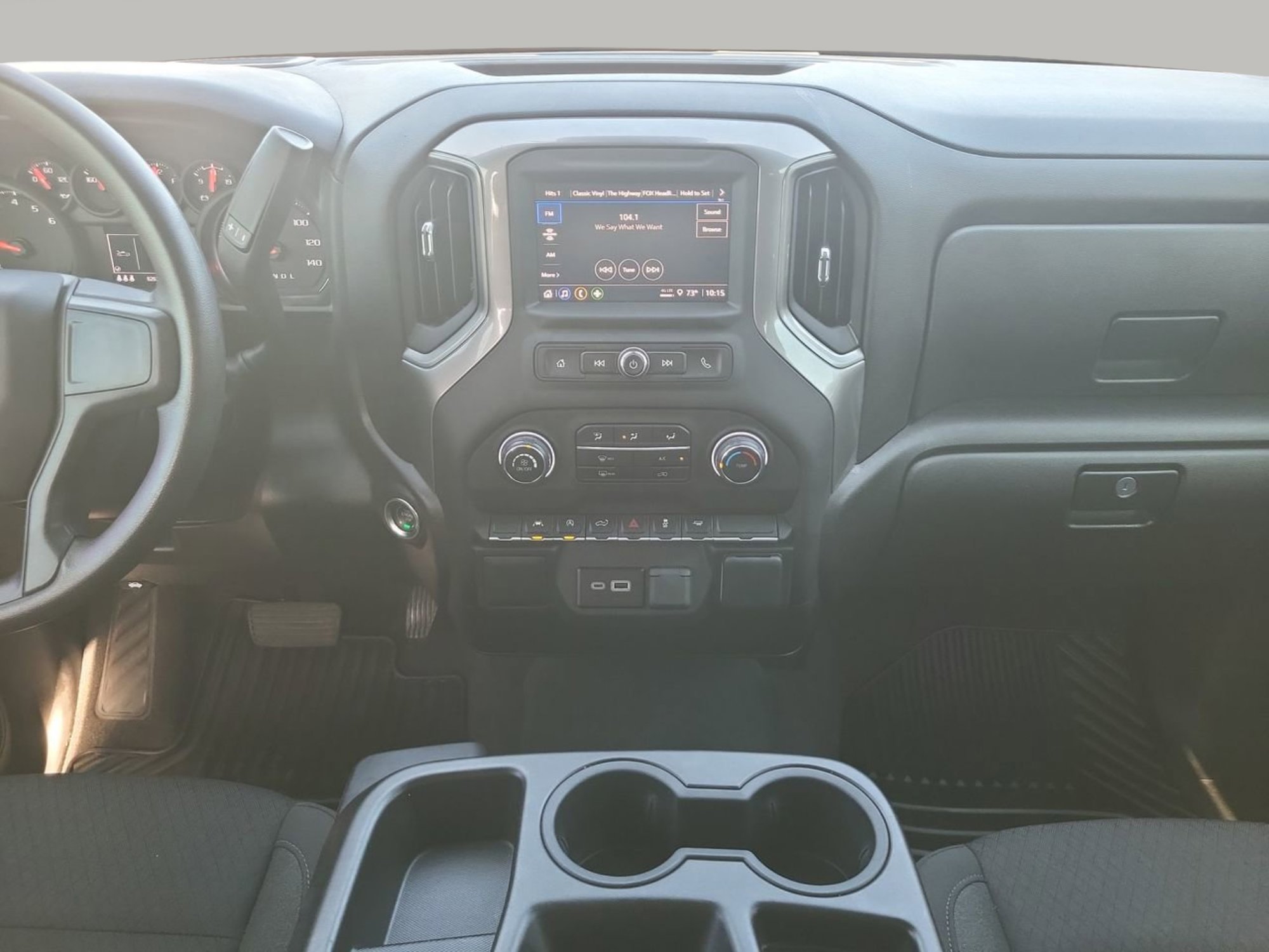 Used 2025 Chevrolet Silverado 1500 Custom image 9