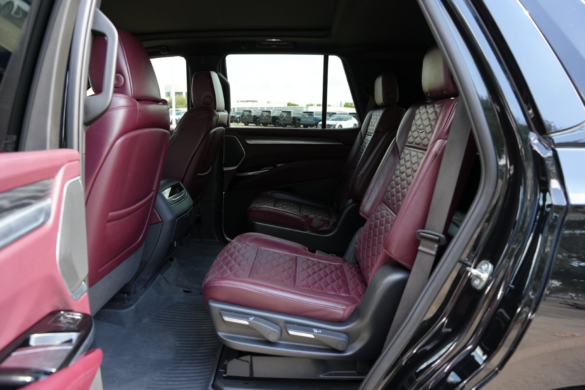 Certified 2025 Cadillac Escalade Sport w/ Touring Package AWD/4WD image 20