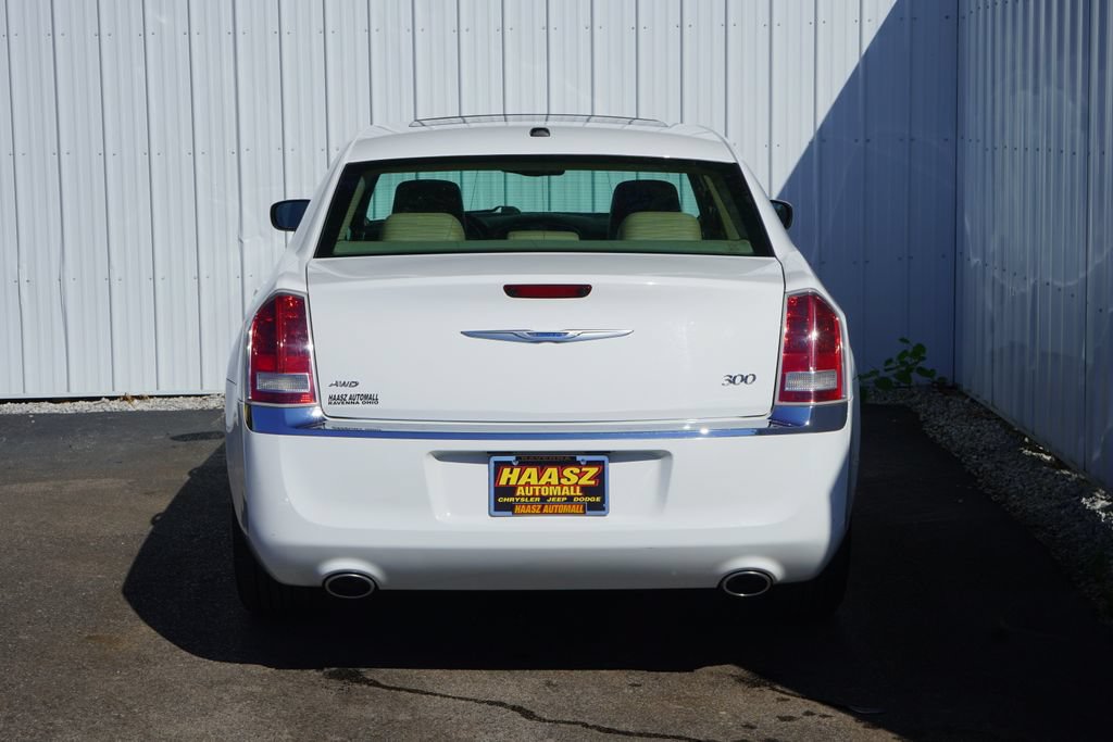 Used 2013 Chrysler 300 AWD w/ Driver Convenience Group image 5