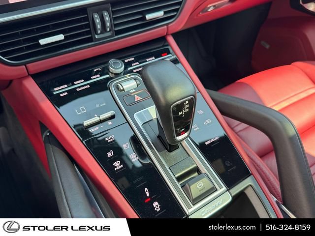 Used 2022 Porsche Cayenne Turbo S AWD/4WD image 38