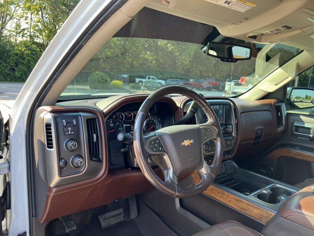 Used 2016 Chevrolet Silverado 1500 High Country w/ High Country Premium Package AWD/4WD image 10