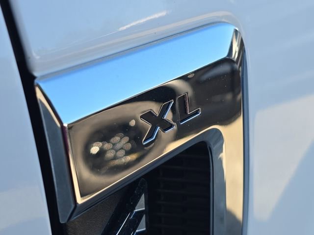 Used 2022 Ford F450 XL w/ Power Equipment Group image 9