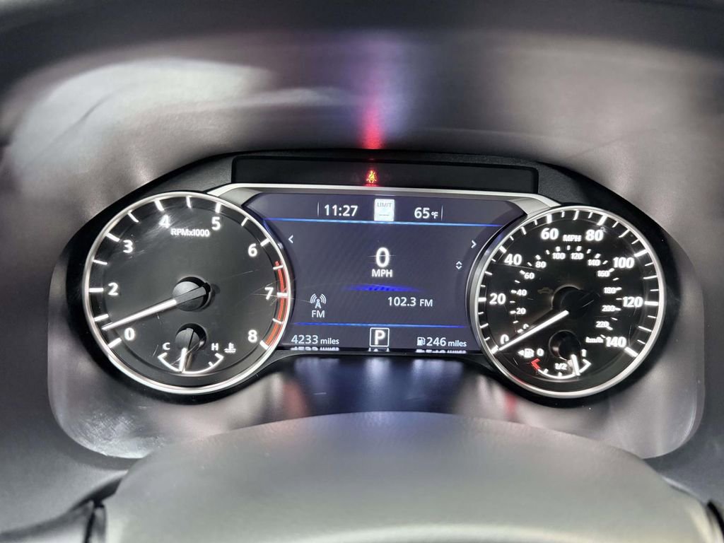 Used 2025 Nissan Altima 2.5 SV w/ SV Premium Package FWD image 23