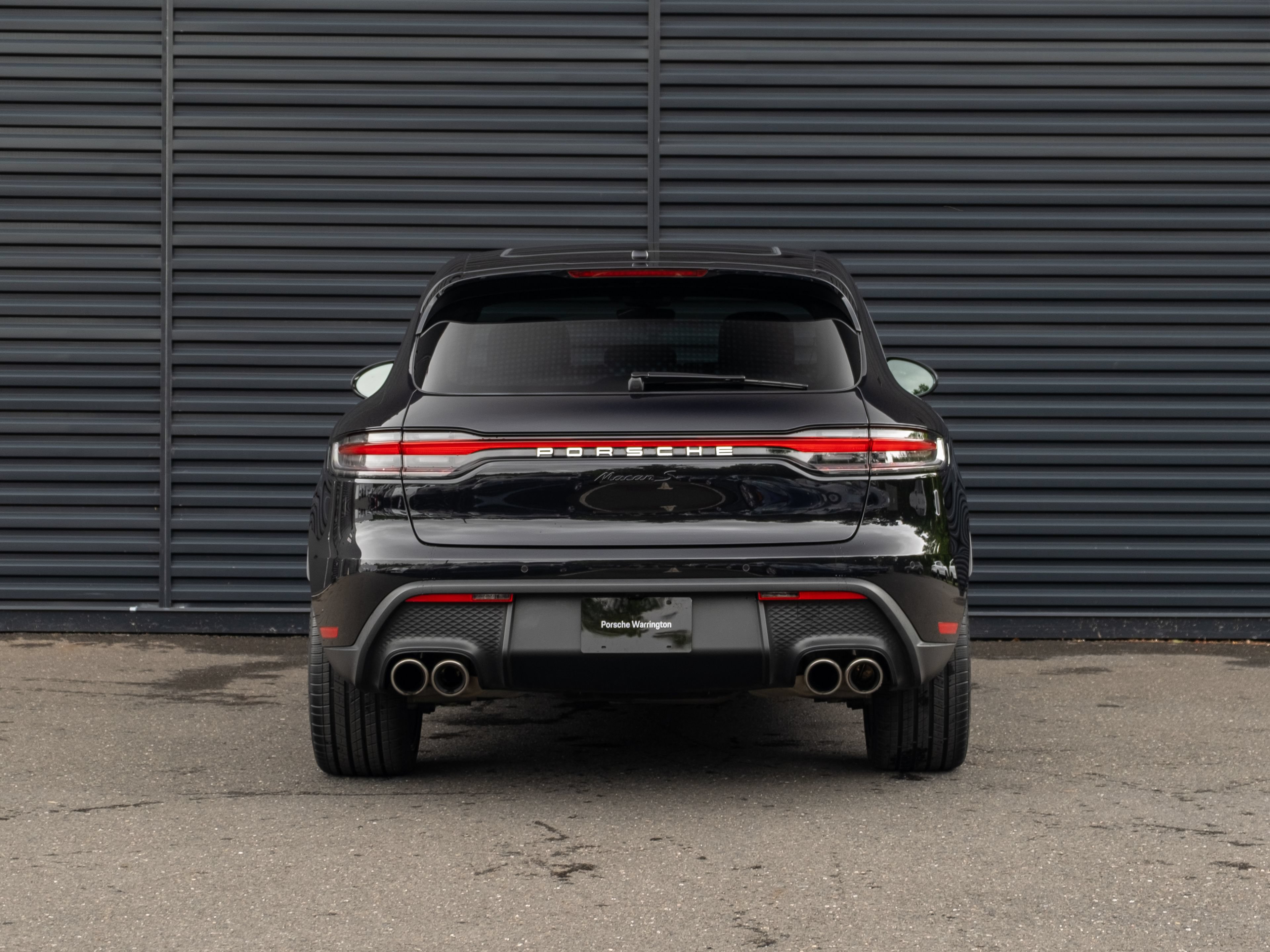 Certified 2025 Porsche Macan S AWD/4WD image 7