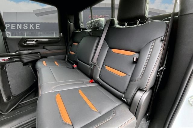New 2026 GMC Sierra 2500 AT4 w/ AT4 Premium Plus Package AWD/4WD image 11