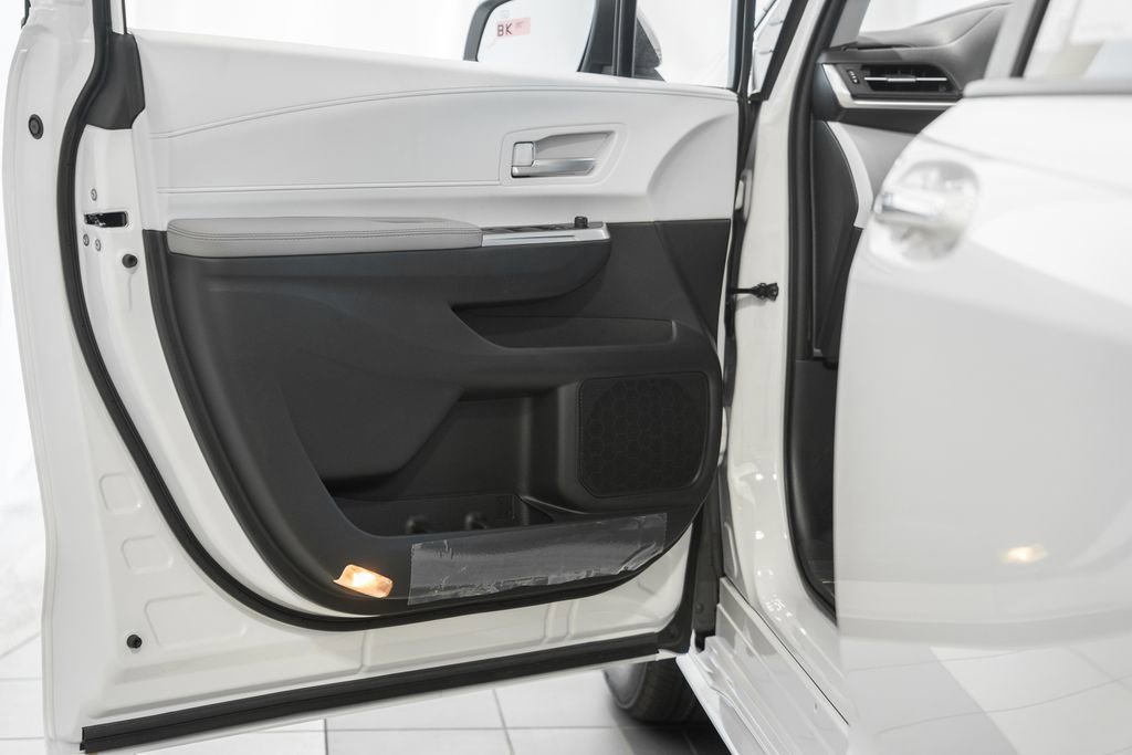 New 2026 Toyota Sienna XLE AWD/4WD image 41
