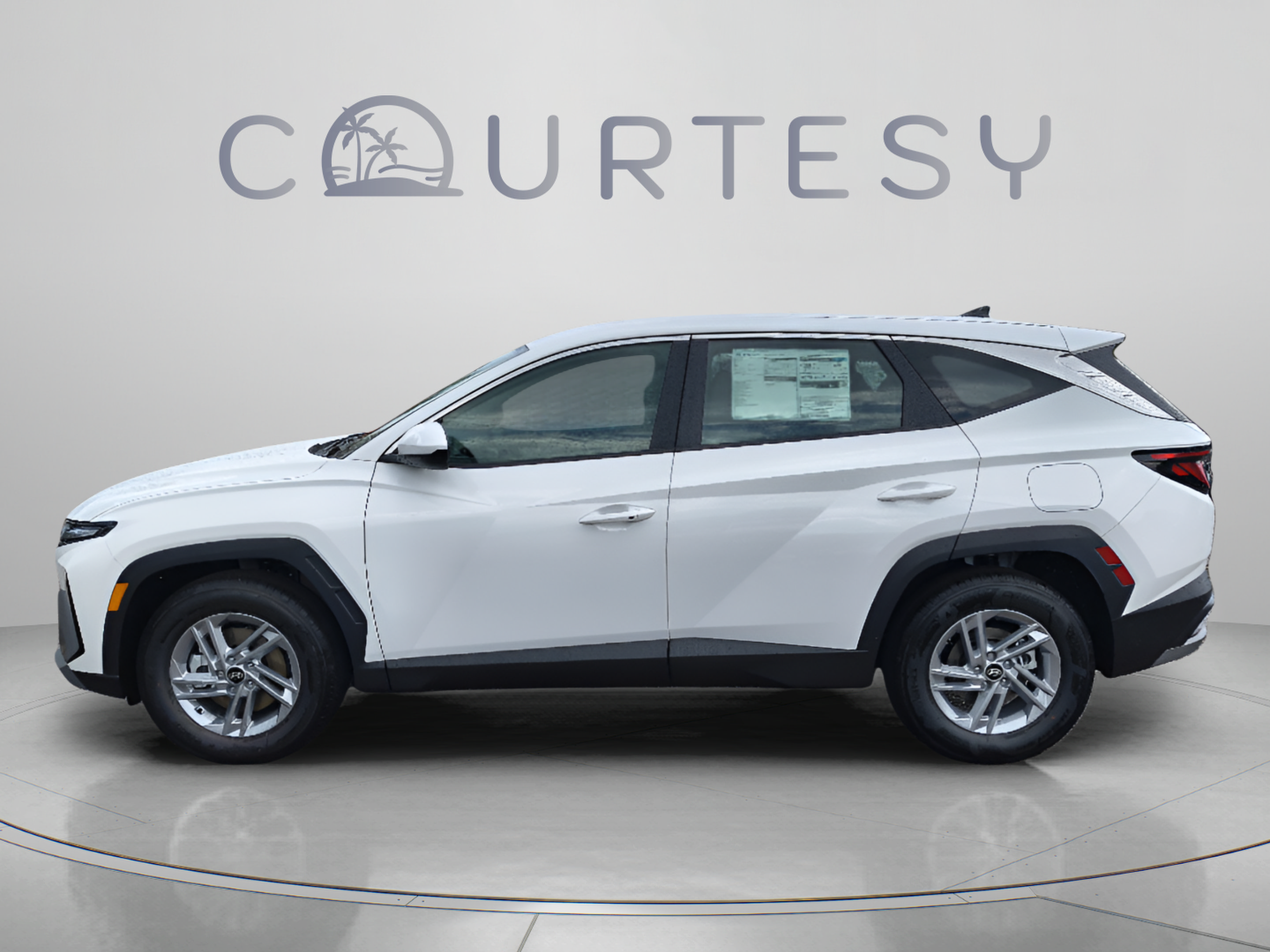 New 2026 Hyundai Tucson SE FWD image 2