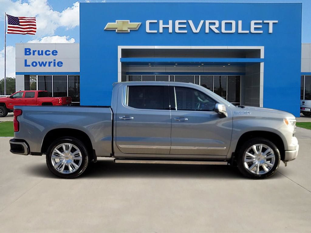 Used 2025 Chevrolet Silverado 1500 High Country AWD/4WD image 6