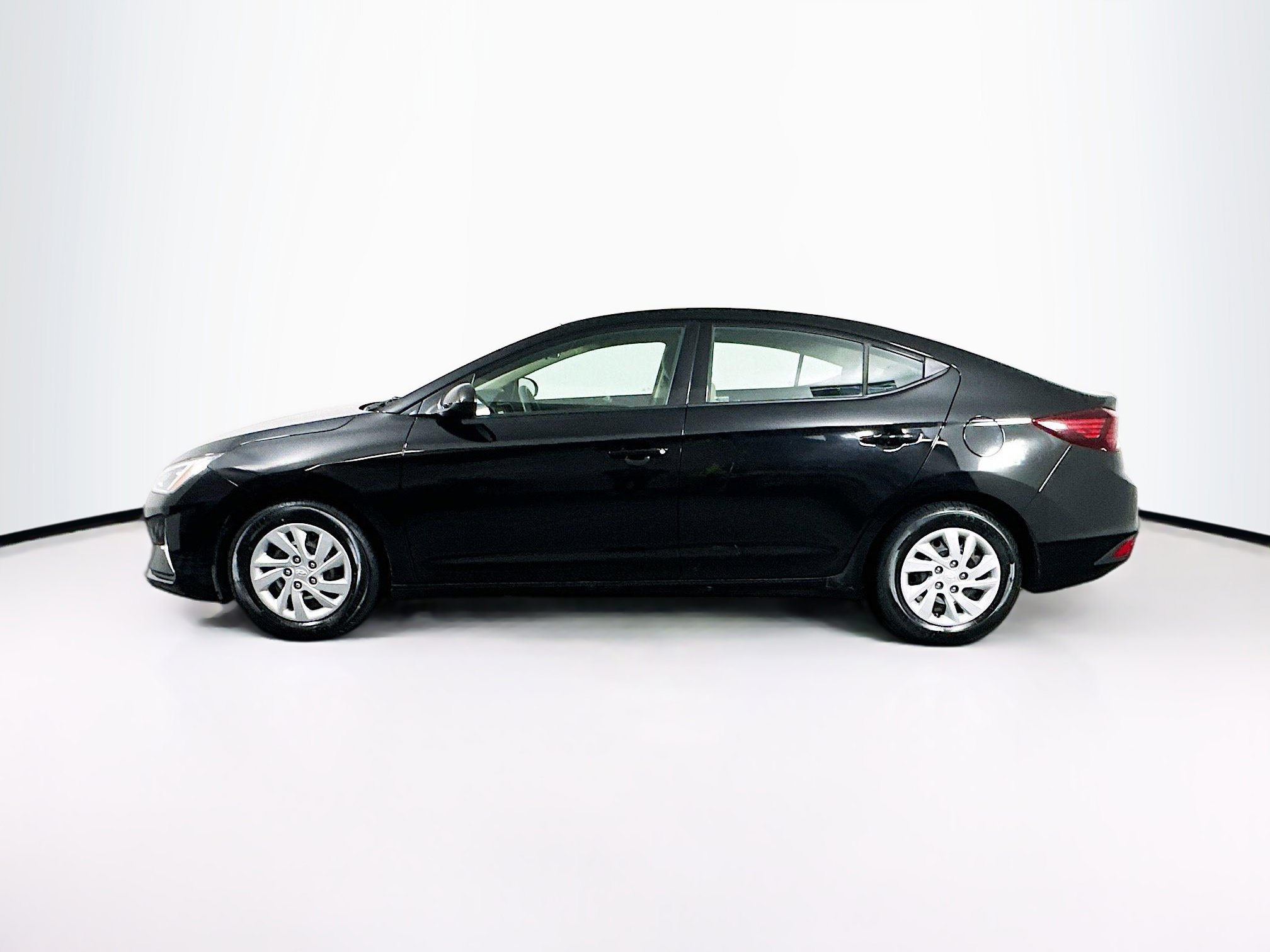 Used 2020 Hyundai Elantra SE image 4