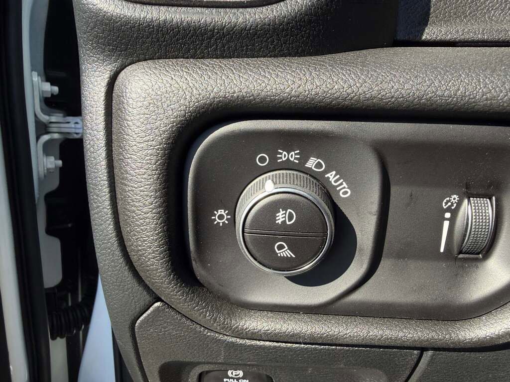 New 2026 RAM 1500 Express image 30