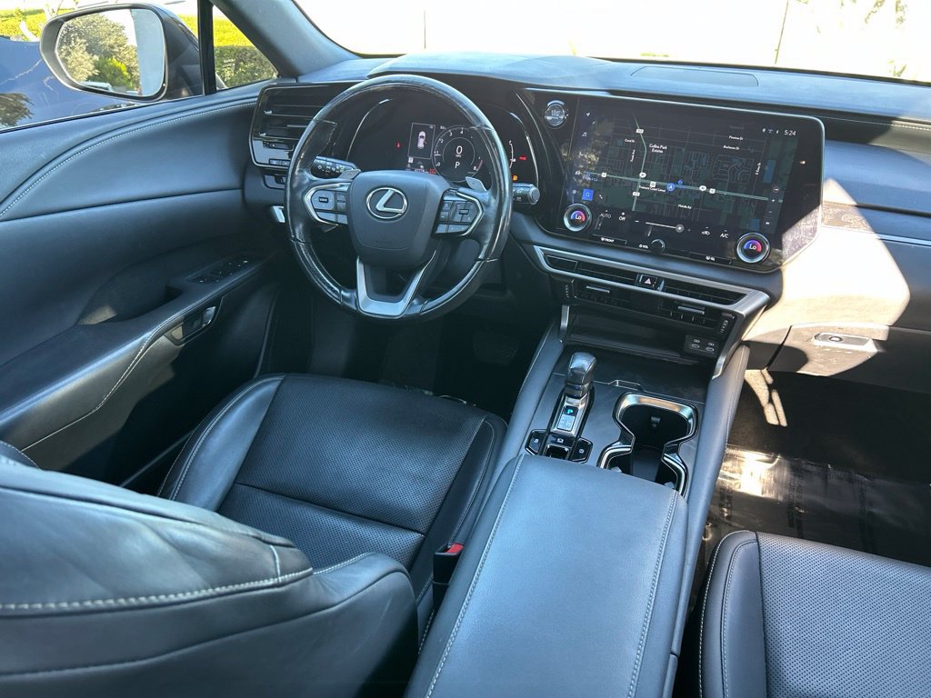 Used 2024 Lexus RX 350 Premium w/ Accessory Package (Z1) FWD image 9