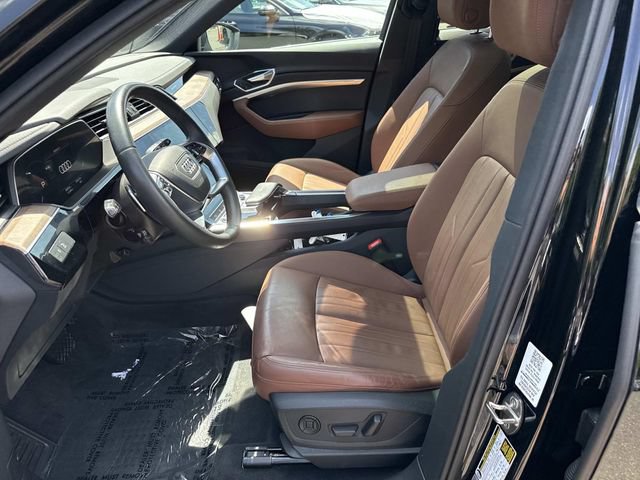 Used 2022 Audi e-tron Premium AWD/4WD image 14