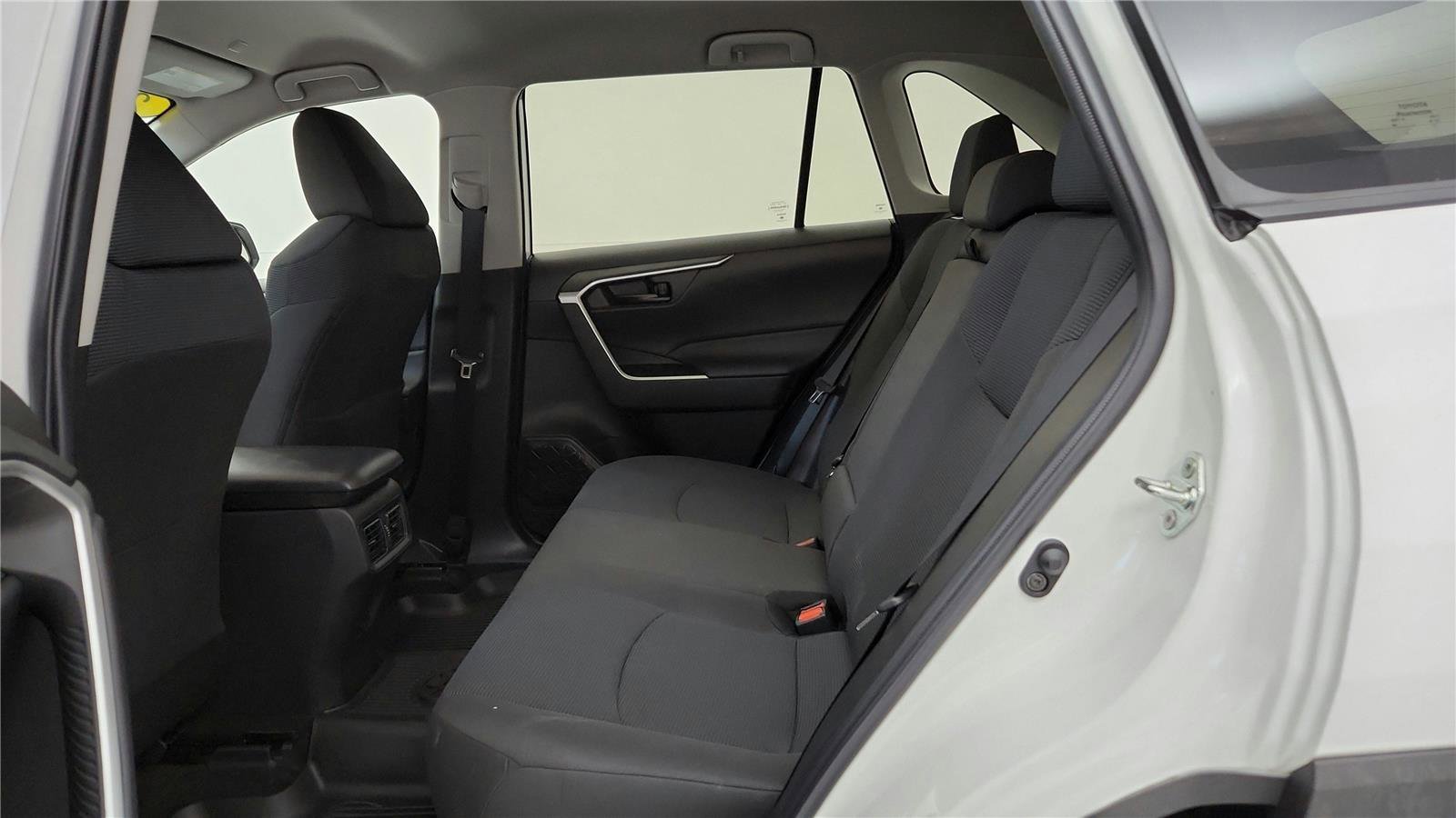 Used 2023 Toyota RAV4 LE image 21