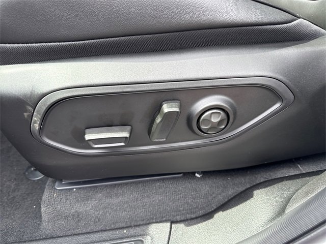 New 2025 Jeep Grand Cherokee L Altitude image 14