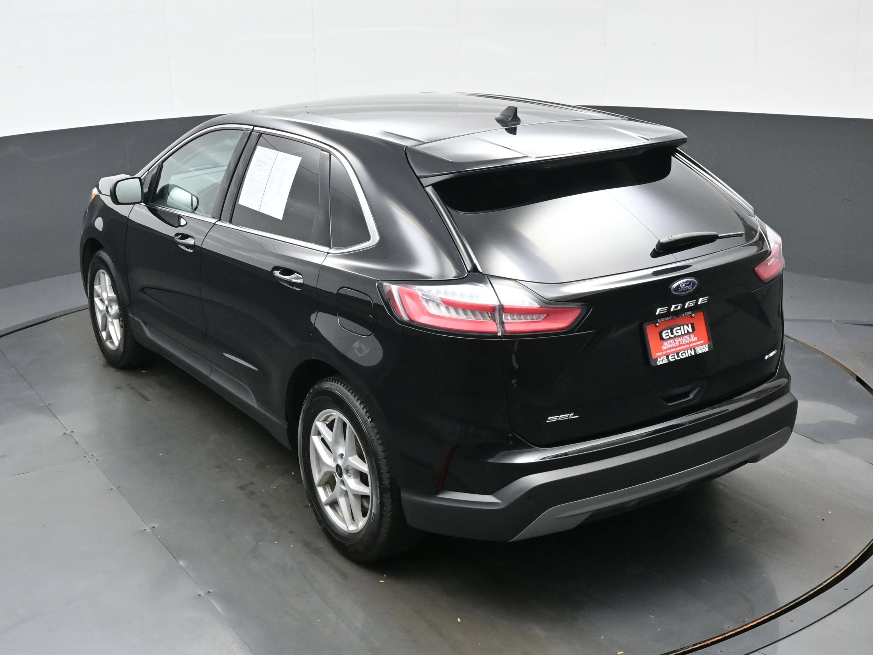Used 2024 Ford Edge SEL AWD/4WD image 35