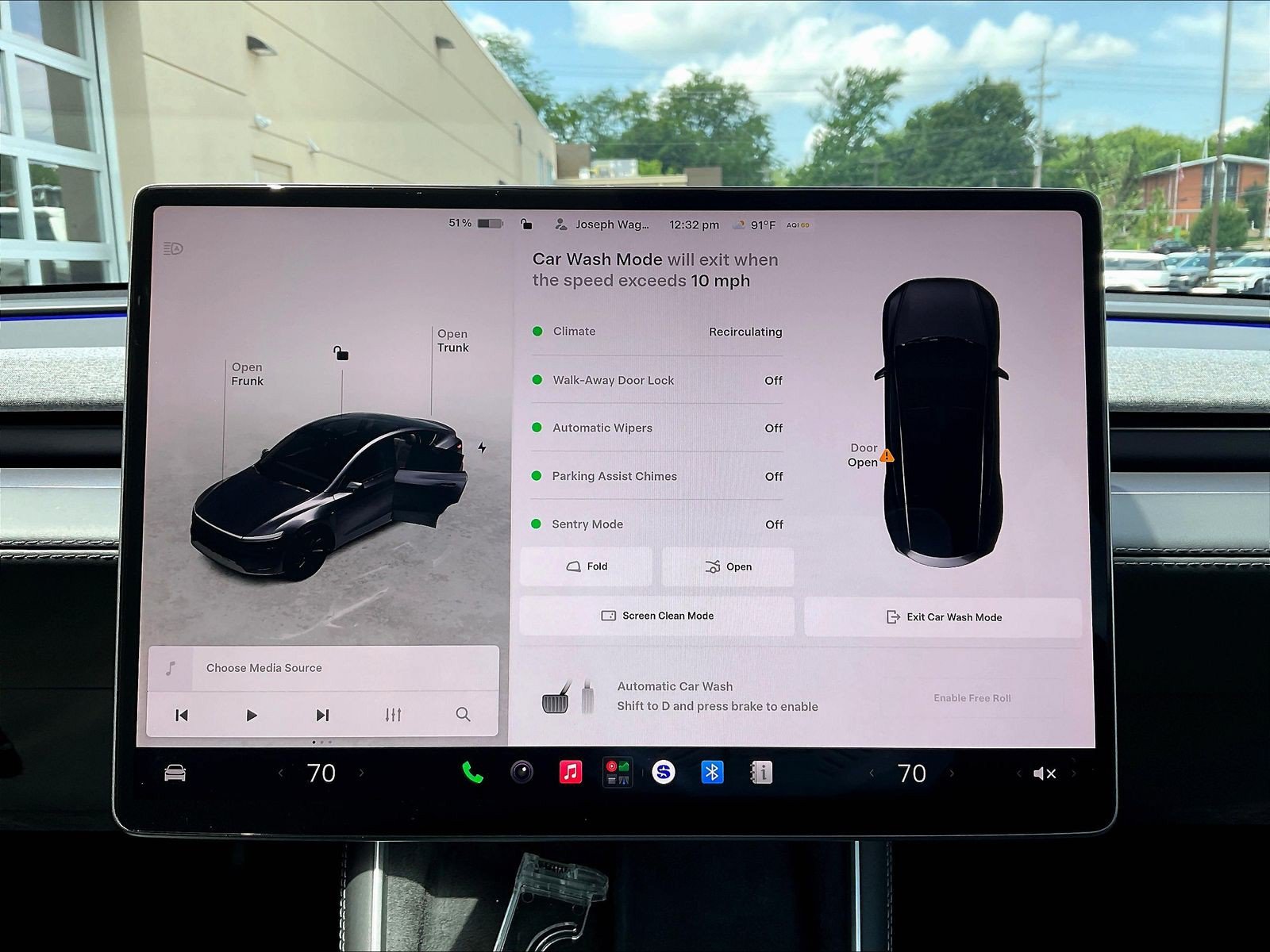 Used 2026 Tesla Model Y Long Range AWD/4WD image 14
