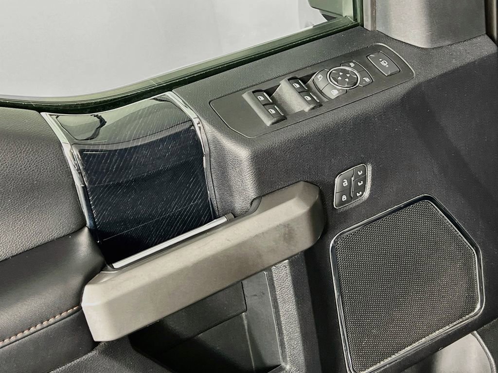 Used 2020 Ford F350 Platinum AWD/4WD image 17