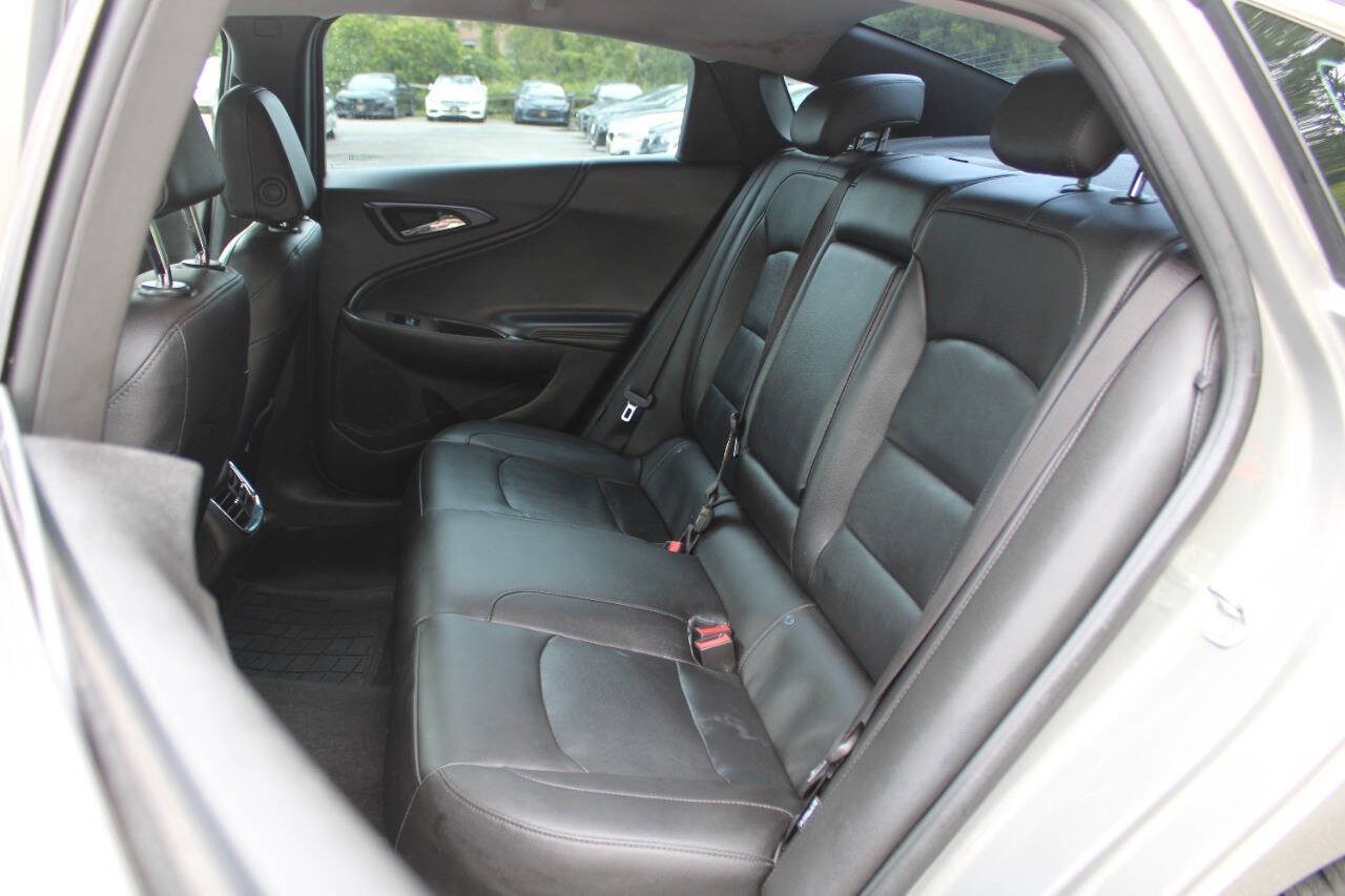 Used 2017 Chevrolet Malibu LT w/ Leather Package FWD image 26