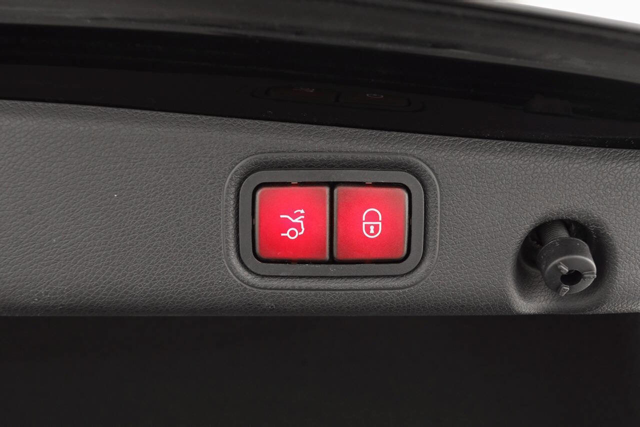 Used 2019 Mercedes-Benz E 63 AMG S image 20