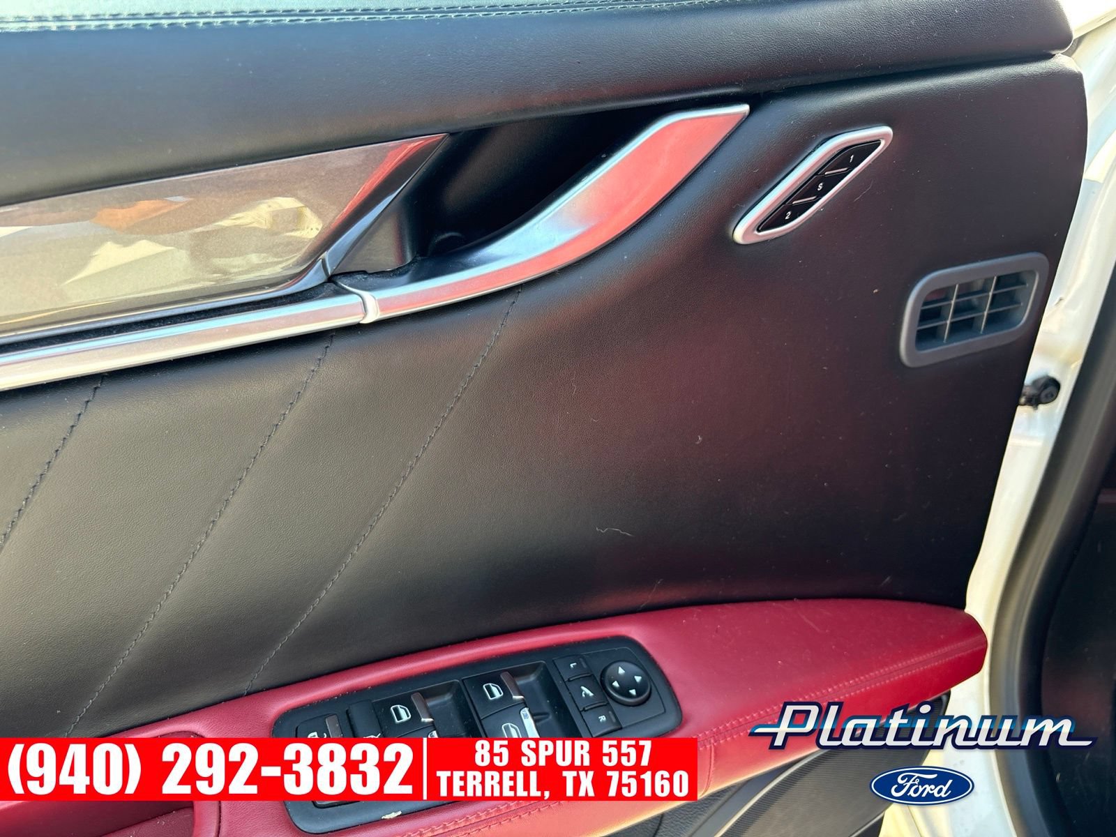 Used 2020 Maserati Ghibli S Q4 AWD/4WD image 37