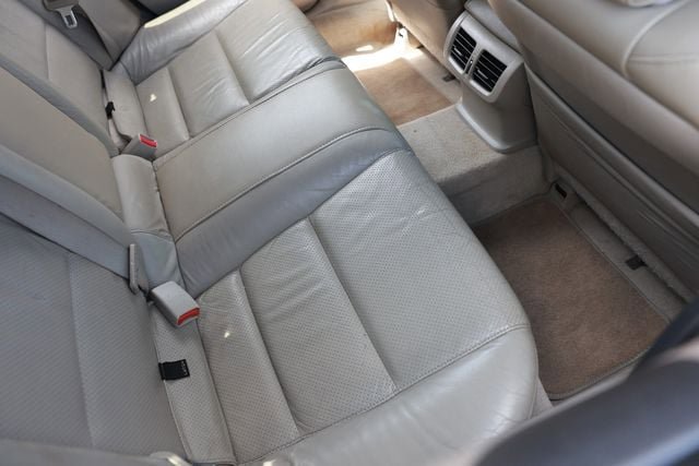 Used 2010 Acura TL w/ Technology Package FWD image 15