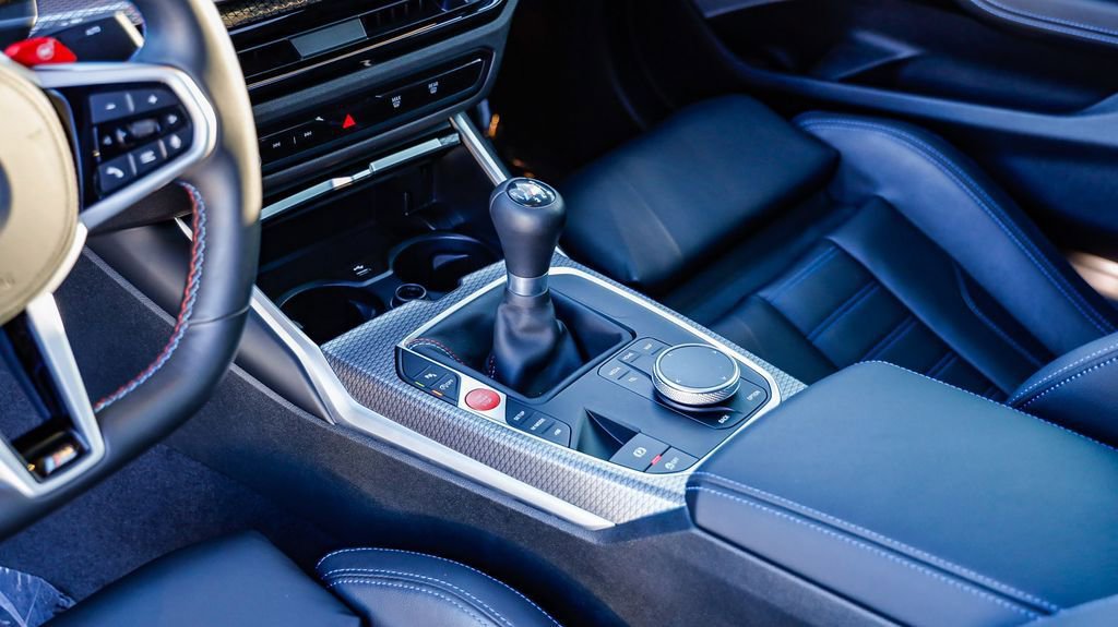 Used 2025 BMW M2 image 24