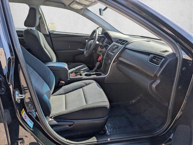 Used 2015 Toyota Camry LE FWD image 18