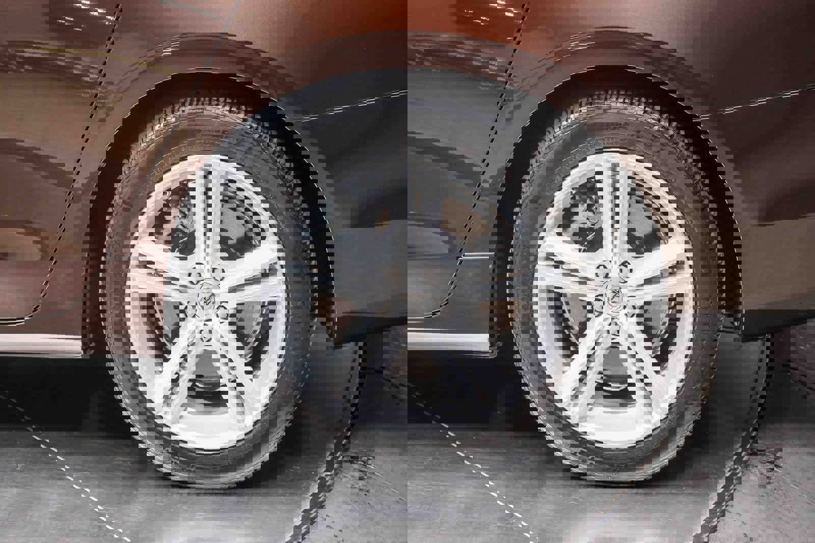 Used 2018 Volvo S90 T5 Momentum w/ Momentum Plus Package image 8