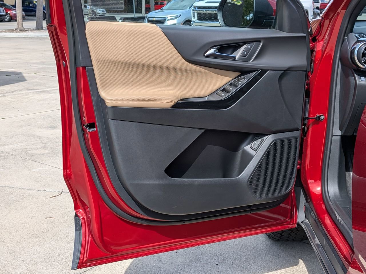 New 2026 Chevrolet Equinox ACTIV w/ Safety and Technology Package FWD image 8