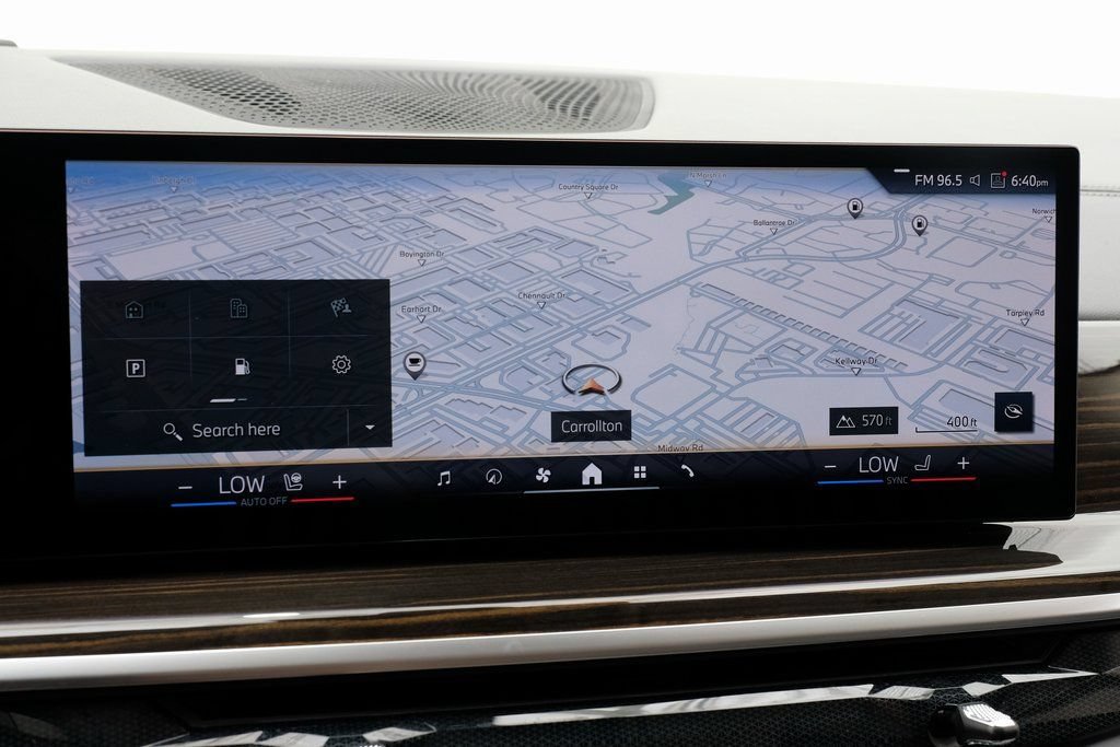 Used 2024 BMW X7 xDrive40i AWD/4WD image 18