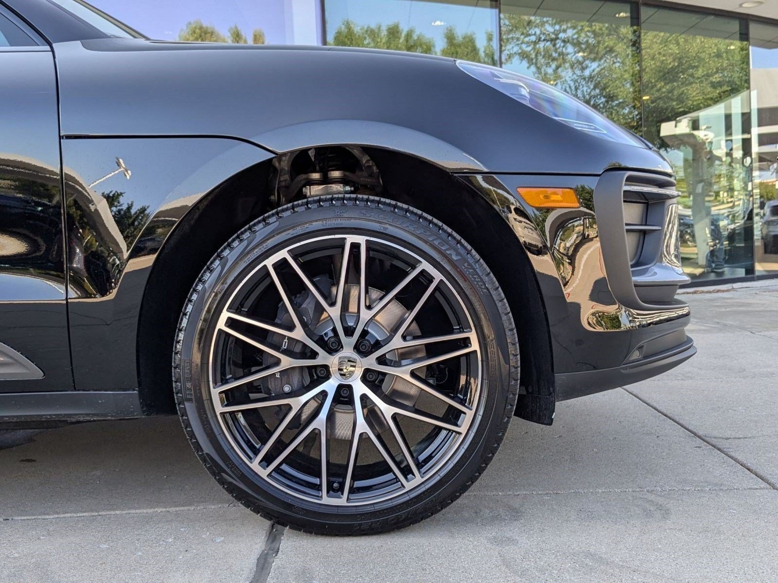 Certified 2026 Porsche Macan Turbo AWD/4WD image 11