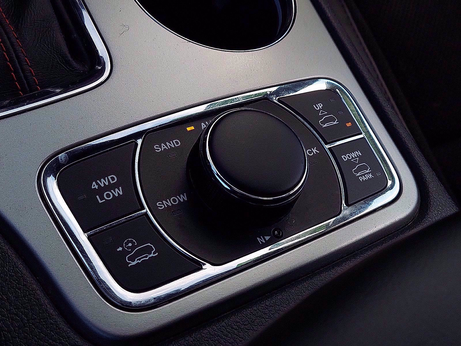 Used 2018 Jeep Grand Cherokee Trailhawk image 26