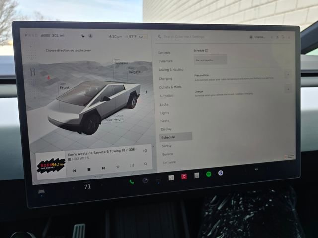 Used 2025 Tesla Cybertruck AWD Crew Cab image 57