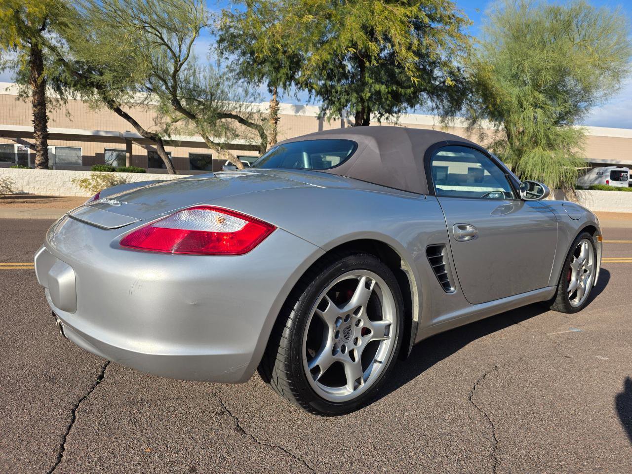 Used 2005 Porsche Boxster S image 25